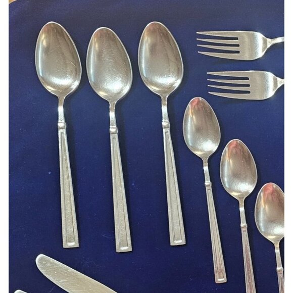 Stanley Roberts 'SIMPLICITY' Pattern 20 pc Stainless Replacement Flatware Japan - Picture 2 of 10